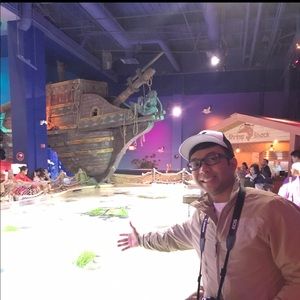 Meet your Posher, Ray